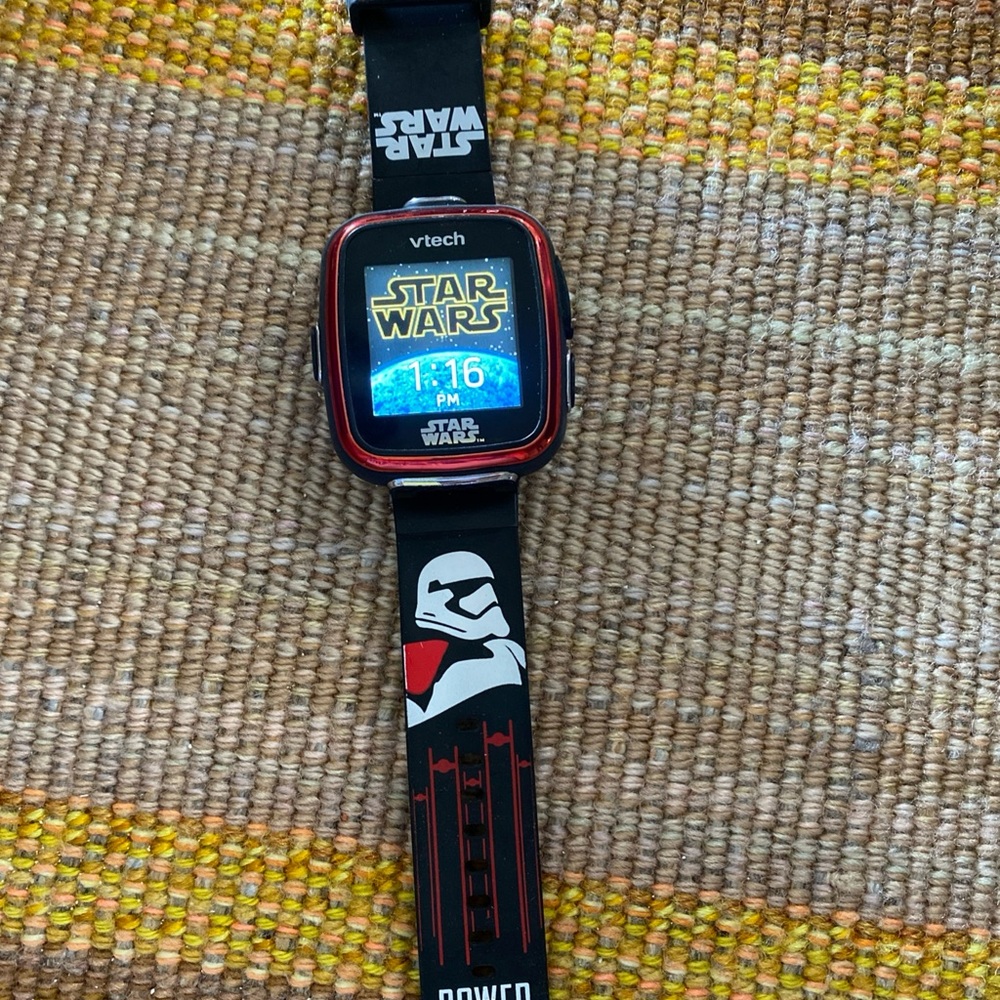 Star Wars Vtech kids smart watch. Works great! Very good condition.